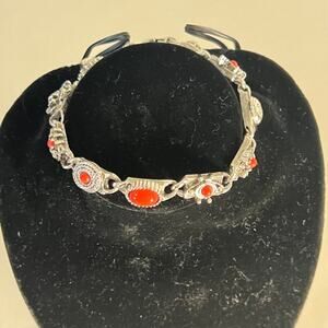 5/ $25 Vintage silver pink stone bracelet